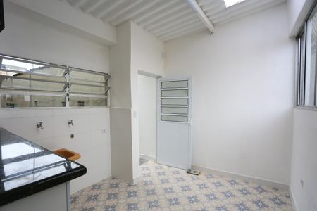 Casa para alugar com 55m², 3 quartos e 1 vaga Casa para alugar com 55m², 3 quartos e 1 vagaÁrea de Serviço