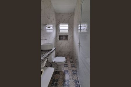 Casa para alugar com 55m², 3 quartos e 1 vaga Casa para alugar com 55m², 3 quartos e 1 vagaBanheiro