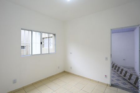 Sala de casa para alugar com 3 quartos, 55m² em Capão Redondo, São Paulo