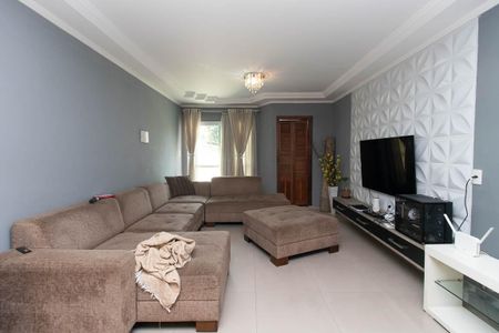 Casa à venda com 180m², 3 quartos e 3 vagasSala