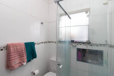 Casa à venda com 180m², 3 quartos e 3 vagasBanheiro da Suíte 3