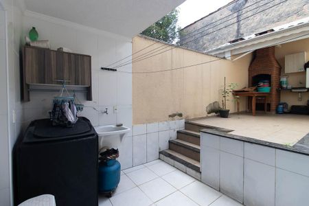 Casa à venda com 180m², 3 quartos e 3 vagasÁrea de Serviço