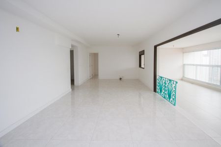 Apartamento à venda com 3 quartos, 178m² em Jardim das Acacias, São Paulo