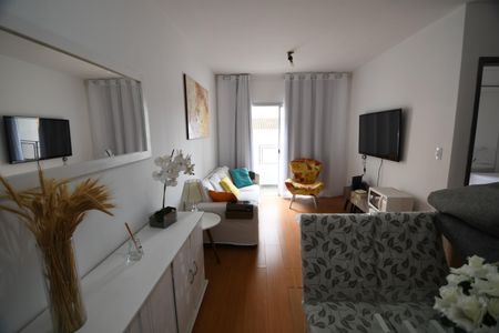 Sala de apartamento para alugar com 1 quarto, 60m² em Centro, Campinas