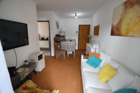 Sala de apartamento para alugar com 1 quarto, 60m² em Centro, Campinas