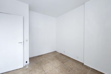 Apartamento à venda com 81m², 3 quartos e 1 vaga Apartamento à venda com 81m², 3 quartos e 1 vagaQuarto