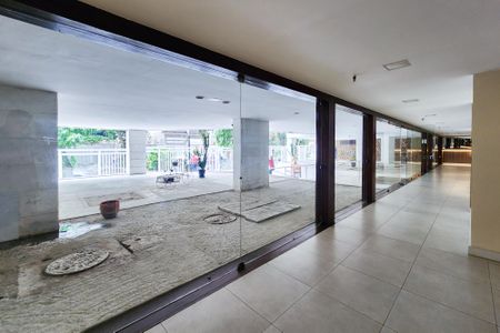 Apartamento à venda com 81m², 3 quartos e 1 vaga Apartamento à venda com 81m², 3 quartos e 1 vagaÁrea Comum