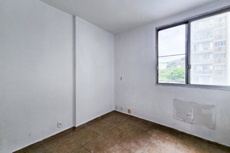 Apartamento à venda com 81m², 3 quartos e 1 vaga Apartamento à venda com 81m², 3 quartos e 1 vagaQuarto