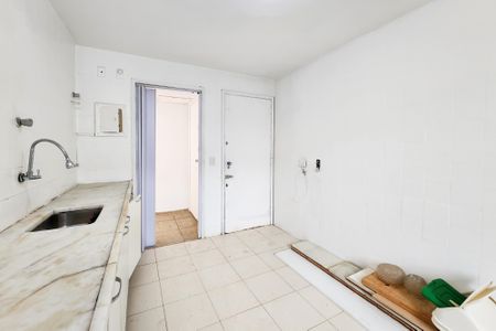 Apartamento à venda com 81m², 3 quartos e 1 vaga Apartamento à venda com 81m², 3 quartos e 1 vagaCozinha