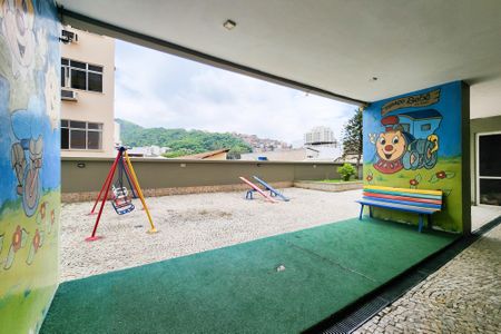 Apartamento à venda com 81m², 3 quartos e 1 vaga Apartamento à venda com 81m², 3 quartos e 1 vagaÁrea Comum