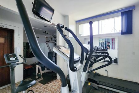 Apartamento à venda com 81m², 3 quartos e 1 vaga Apartamento à venda com 81m², 3 quartos e 1 vagaÁrea Comum