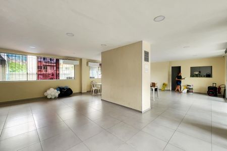 Apartamento à venda com 81m², 3 quartos e 1 vaga Apartamento à venda com 81m², 3 quartos e 1 vagaÁrea Comum