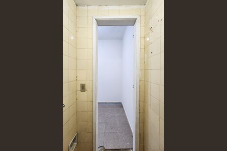 Apartamento à venda com 81m², 3 quartos e 1 vaga Apartamento à venda com 81m², 3 quartos e 1 vagaBanheiro de Serviço