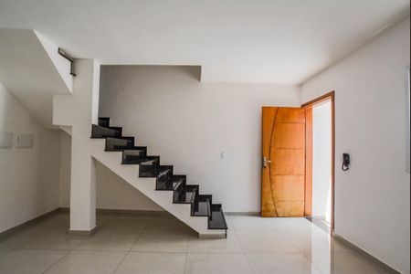 Casa para alugar com 110m², 3 quartos e 2 vagas Casa para alugar com 110m², 3 quartos e 2 vagasSala