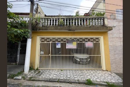 Casa para alugar com 200m², 3 quartos e 2 vagasFachada+Placa 