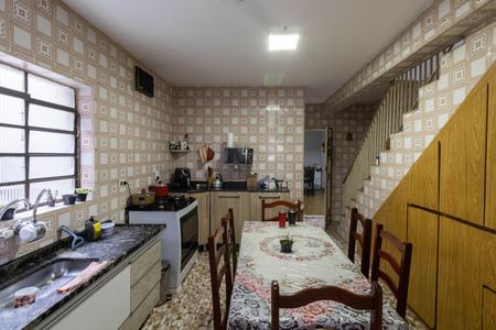 Casa para alugar com 200m², 3 quartos e 2 vagasCozinha