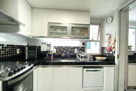 Apartamento à venda com 82m², 3 quartos e 2 vagas Apartamento à venda com 82m², 3 quartos e 2 vagasCozinha