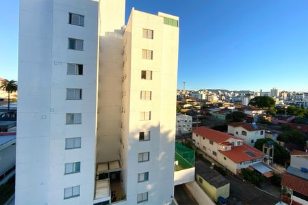 Vista da Sala de apartamento à venda com 3 quartos, 82m² em União, Belo Horizonte