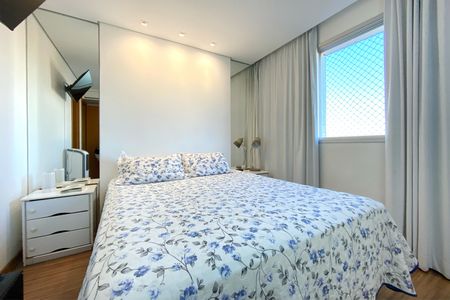 Apartamento à venda com 82m², 3 quartos e 2 vagas Apartamento à venda com 82m², 3 quartos e 2 vagasSuite 1