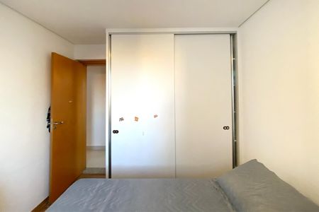 Apartamento à venda com 82m², 3 quartos e 2 vagas Apartamento à venda com 82m², 3 quartos e 2 vagasQuarto 2