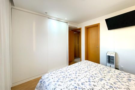 Apartamento à venda com 82m², 3 quartos e 2 vagas Apartamento à venda com 82m², 3 quartos e 2 vagasSuite 1