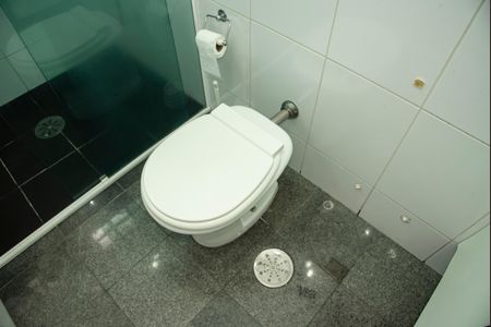 Casa de condomínio para alugar com 190m², 4 quartos e 3 vagasBanheiro