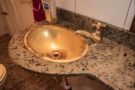 Casa de condomínio para alugar com 190m², 4 quartos e 3 vagasLavabo