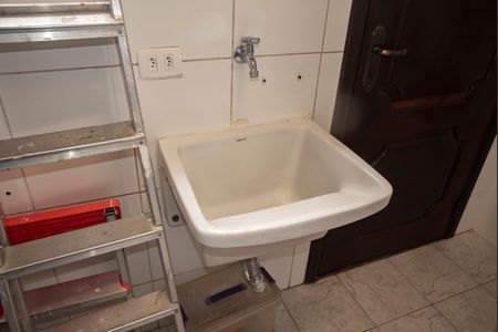 Casa de condomínio para alugar com 190m², 4 quartos e 3 vagasÁrea de Serviço