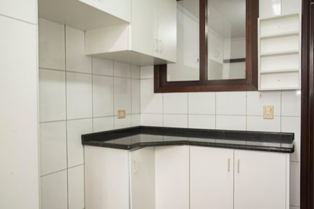 Casa de condomínio para alugar com 190m², 4 quartos e 3 vagasCozinha