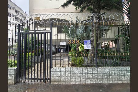 Apartamento para alugar com 65m², 2 quartos e 1 vaga Apartamento para alugar com 65m², 2 quartos e 1 vagaFachada