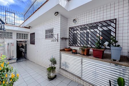 Casa à venda com 255m², 3 quartos e 3 vagasÁrea externa