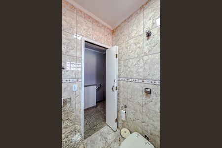 Casa à venda com 255m², 3 quartos e 3 vagasBanheiro