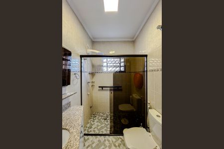 Casa à venda com 255m², 3 quartos e 3 vagasBanheiro 2