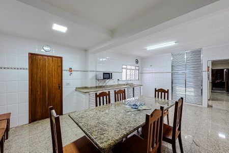 Casa à venda com 255m², 3 quartos e 3 vagasCozinha