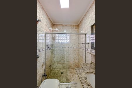 Casa à venda com 255m², 3 quartos e 3 vagasBanheiro