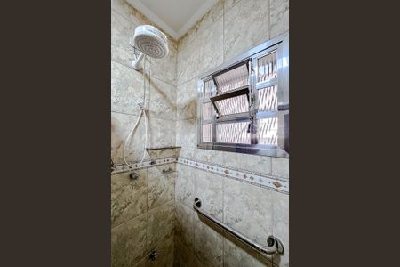 Casa à venda com 255m², 3 quartos e 3 vagasBanheiro da Suíte