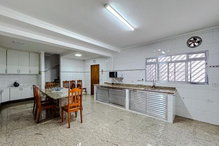 Casa à venda com 255m², 3 quartos e 3 vagasCozinha