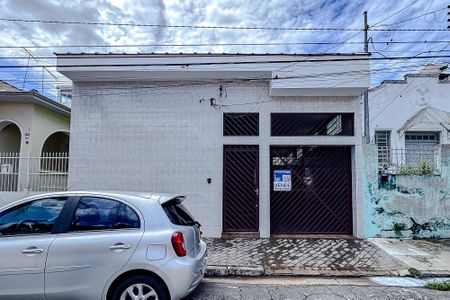 Casa à venda com 255m², 3 quartos e 3 vagasFachada - Plaquinha