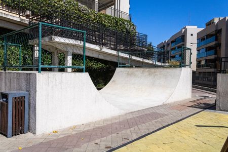 Apartamento para alugar com 58m², 2 quartos e 2 vagasÁrea comum - Playground