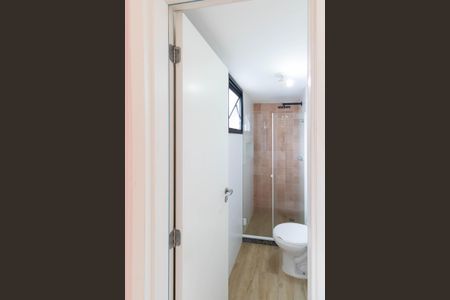 Apartamento para alugar com 58m², 2 quartos e 2 vagasBanheiro do Quarto 2