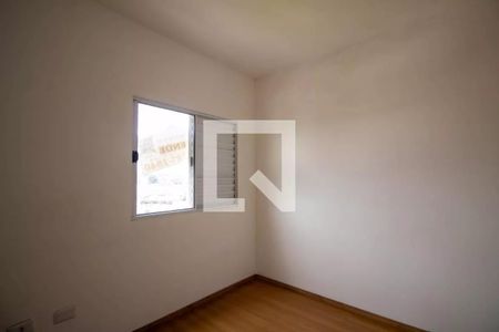 Quarto de apartamento para alugar com 2 quartos, 47m² em Jardim Scandia, Taboão da Serra