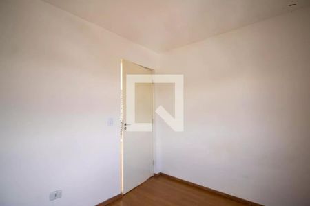 Quarto de apartamento para alugar com 2 quartos, 47m² em Jardim Scandia, Taboão da Serra