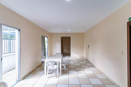Apartamento para alugar com 60m², 2 quartos e 1 vaga Apartamento para alugar com 60m², 2 quartos e 1 vagaÁrea comum - Salão de festas