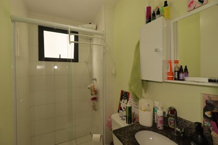 Banheiro de apartamento à venda com 2 quartos, 39m² em Santa Maria, Santo André