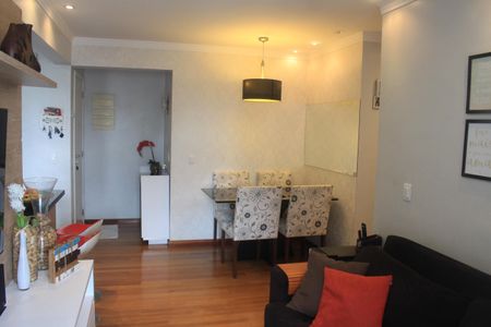 Apartamento à venda com 62m², 2 quartos e 1 vagaSala