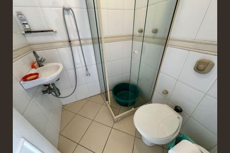 Apartamento para alugar com 300m², 4 quartos e 2 vagasBanheiro de serviço