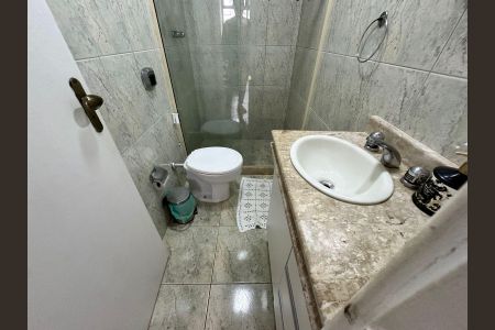 Apartamento para alugar com 300m², 4 quartos e 2 vagasBanheiro do Quarto 2