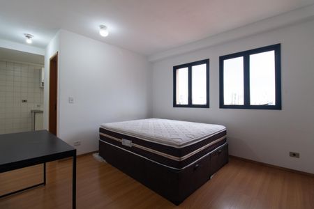 Quarto e Sala de apartamento para alugar com 0 quarto, 29m² em Vila São José, São Paulo