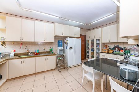 Apartamento à venda com 265m², 4 quartos e 2 vagasCozinha