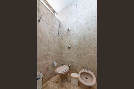 Apartamento à venda com 265m², 4 quartos e 2 vagasBanheiro da Suíte